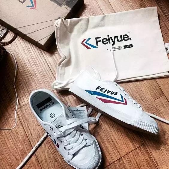 帆布鞋怎么穿搭才人见人爱,帆布鞋可自由搭配一鞋六穿