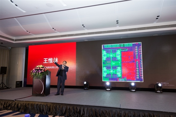 国产自主！最新兆芯处理器揭秘：性能追上七代i3