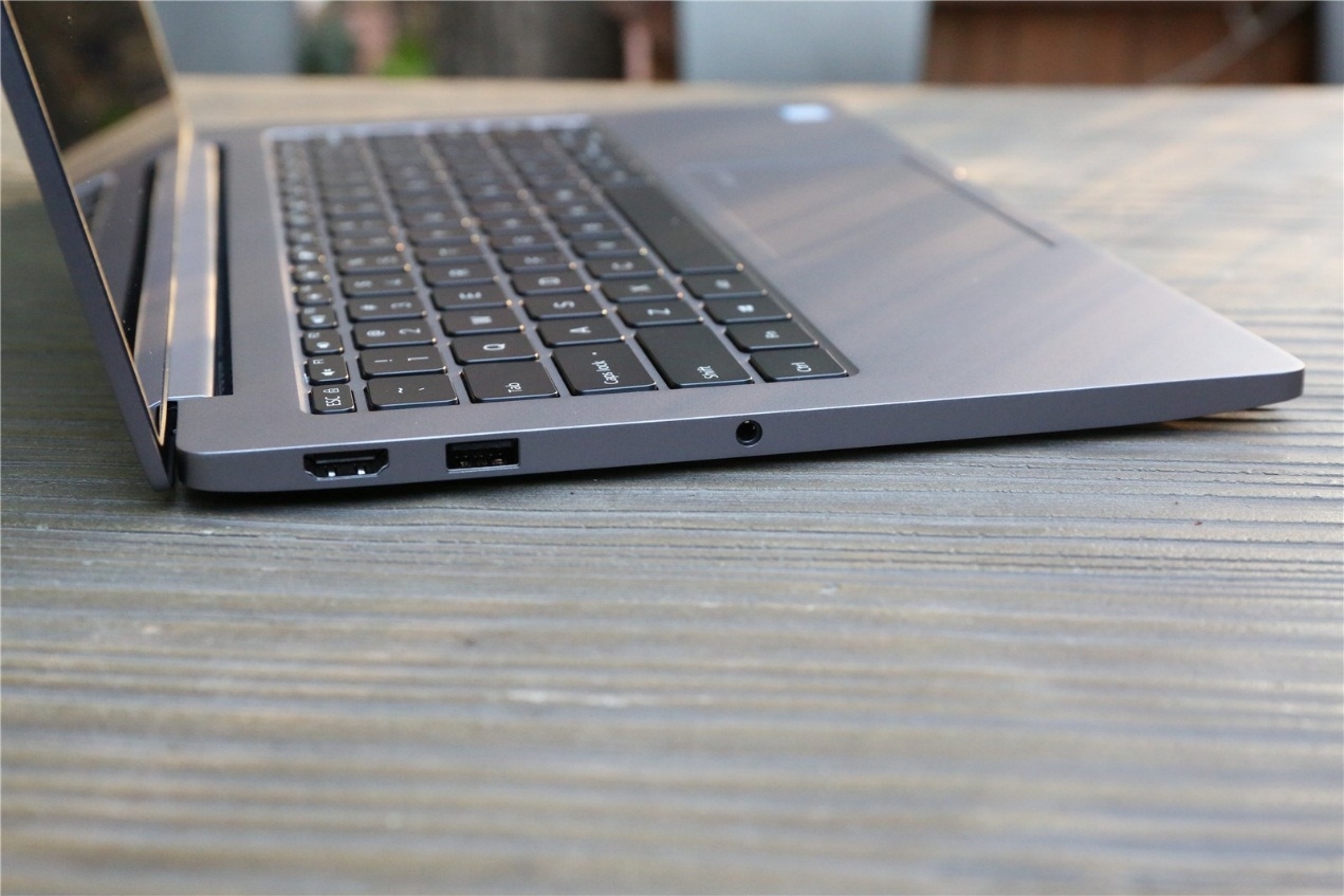 轻薄性能游戏笔记本,小米redmiairdots3pro