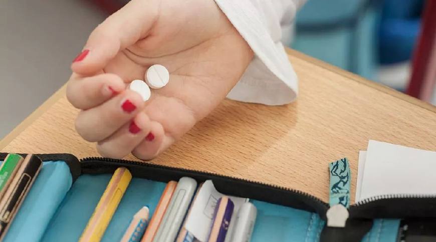 又有25种药品被停用,这49批次药品停售召回