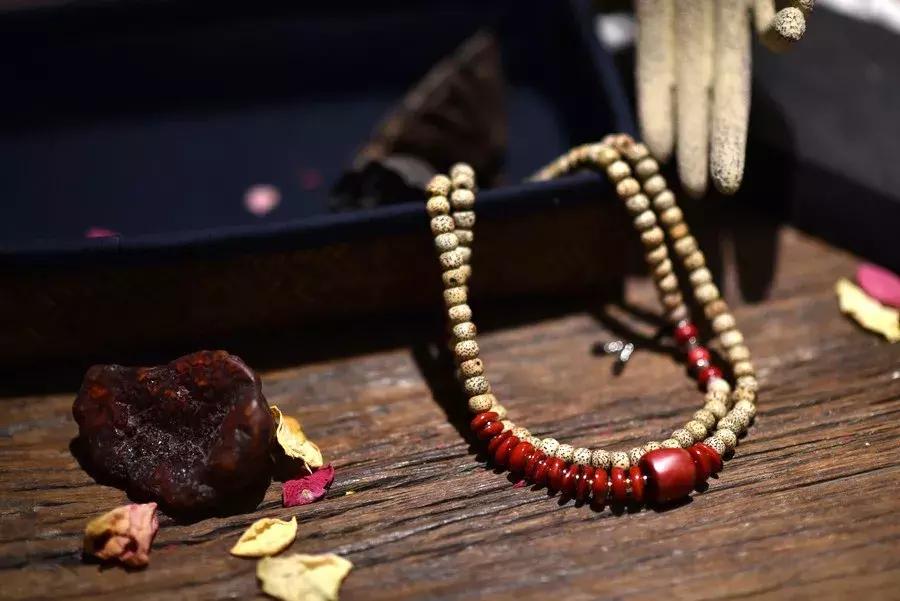 佛珠手串材料的寓意和禁忌,佛珠手串搭配讲究禁忌什么