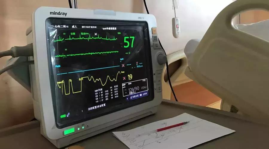 发现自己心跳突然停止了怎么办,发现自己心跳过缓