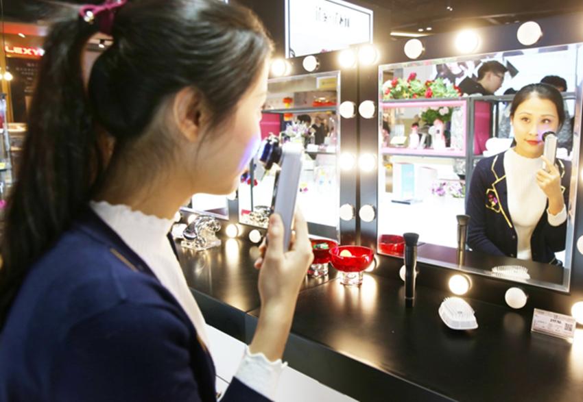 苏宁云店3.0开业，从此南京多了个潮流时尚的新地标