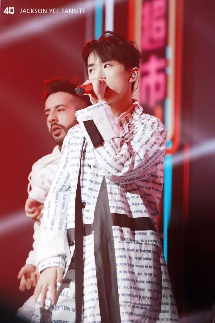 魔法城堡tfboys易烊千玺solo,易烊千玺个人舞台solo舞蹈