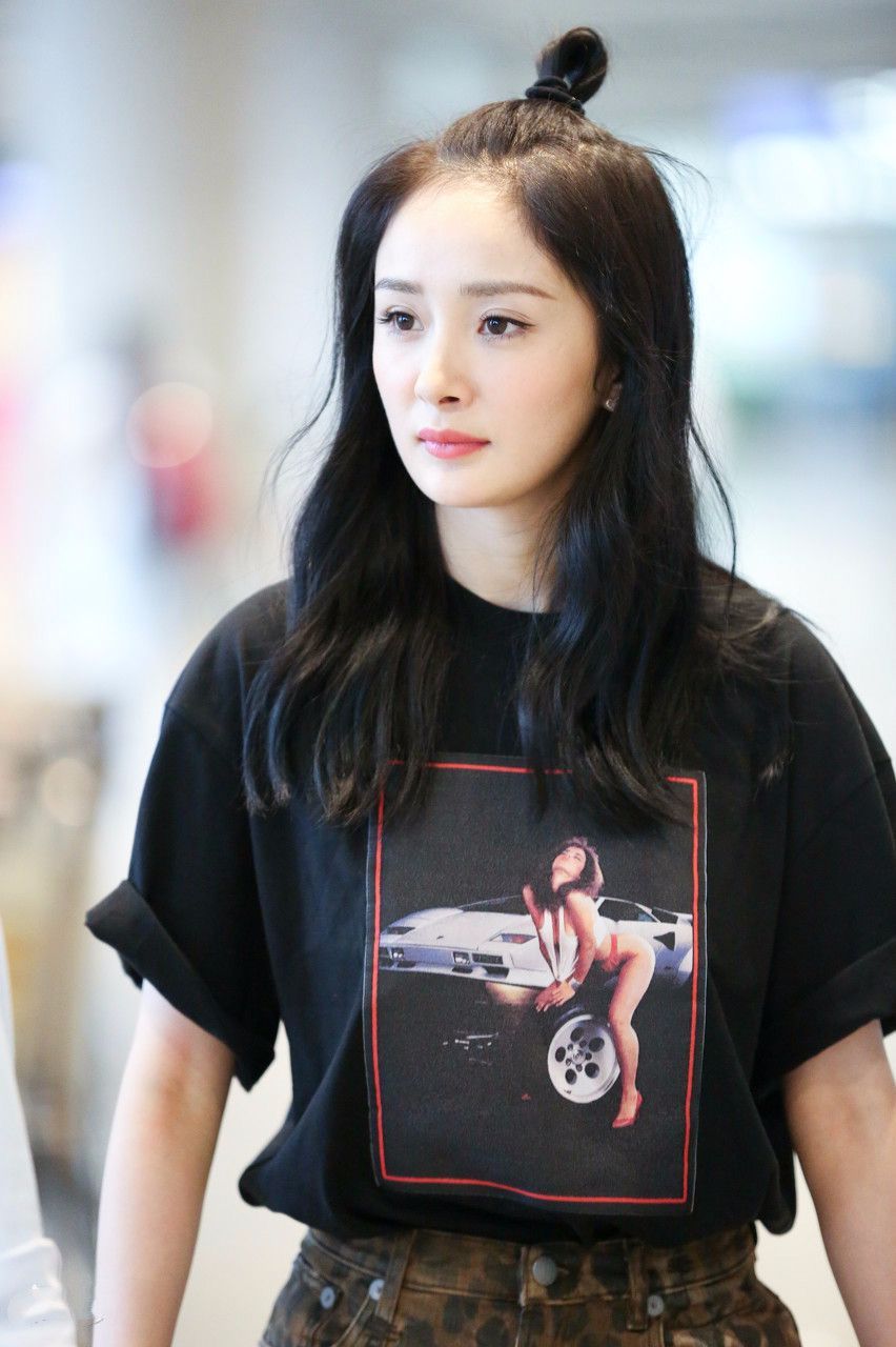 杨幂的腿真的是皮包骨吗,杨幂为什么不露腿