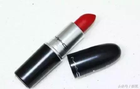 杨幂和周笔畅的互怼令人羡慕,为什么杨幂和周笔畅这么好