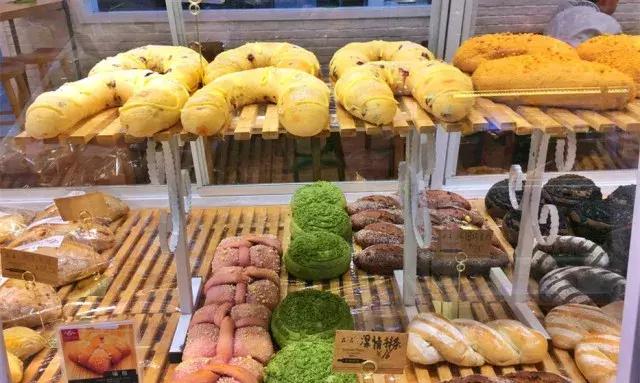 别再沉迷脏脏包了！咬上一口舌头都在雀跃的欧包，才是你的真爱！