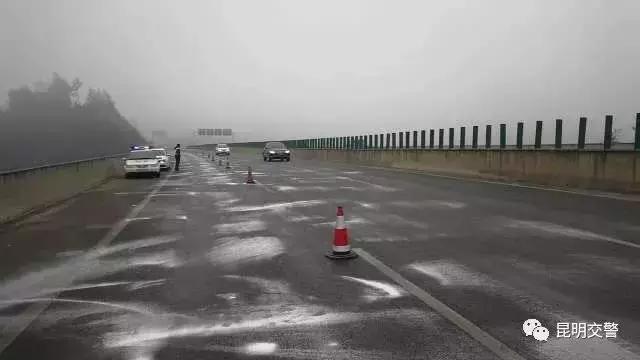 昆明公交停运的最新通告,昆明多条公路被封闭