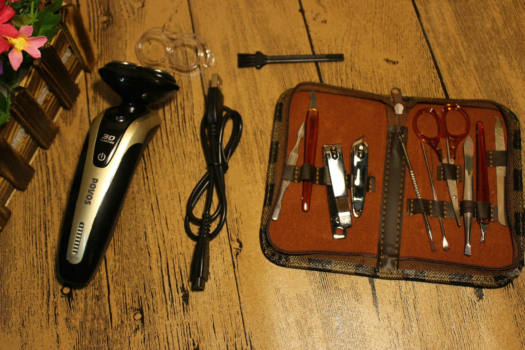 奔腾pw926参数,奔腾pw922电动剃须刀