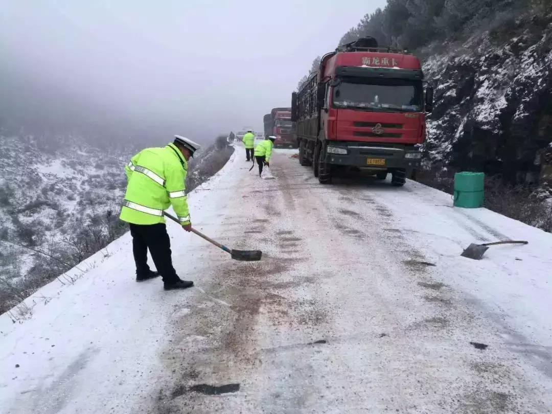 昆明公交停运的最新通告,昆明多条公路被封闭