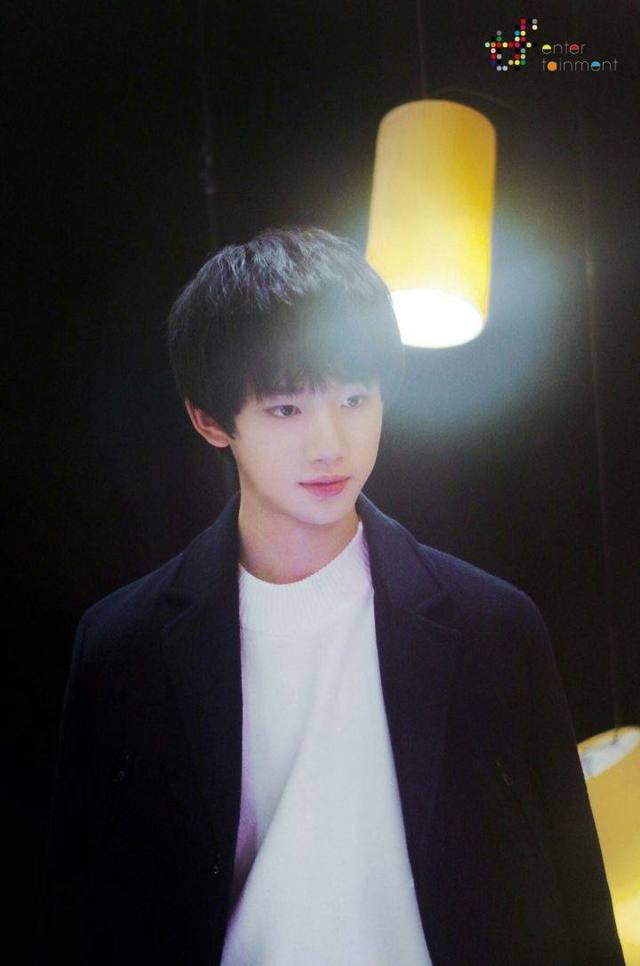 丁程鑫那些年看tfboys的眼神,丁程鑫哪一年进tf家族