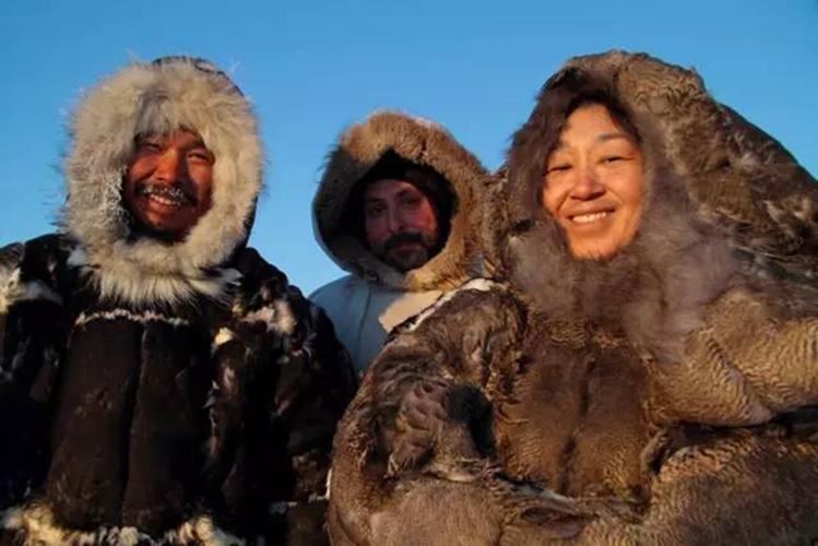 抗冻不臃肿，派克大衣有一套