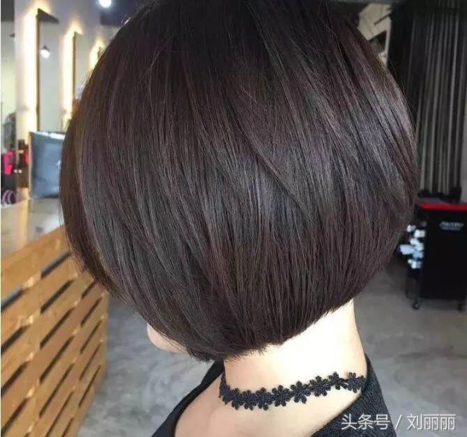 沙宣立体内扣短发型,好看的沙宣短发型