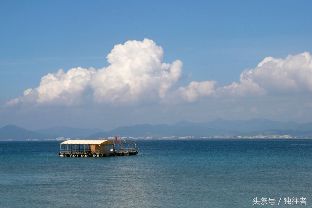 三亚情人湾一个浪漫又静谧的海湾