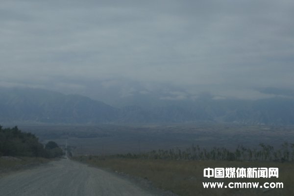 秋色中的*疆新**——故乡高泉（三）