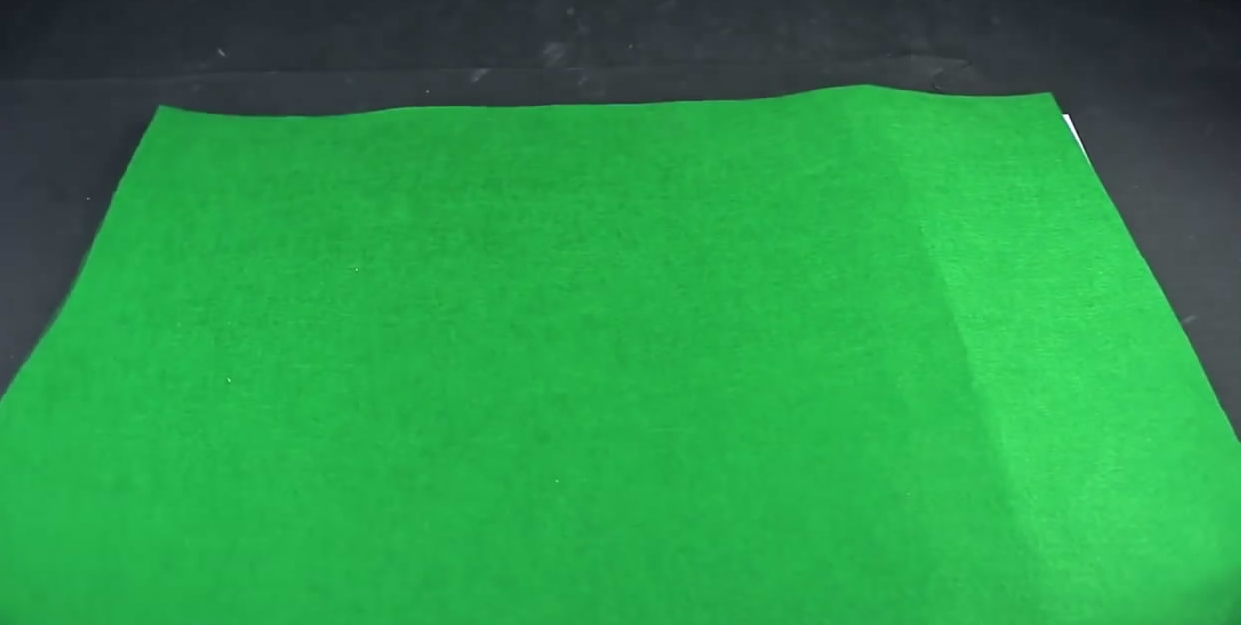 实况足球2000球员制作,实况足球如何两个真人踢球