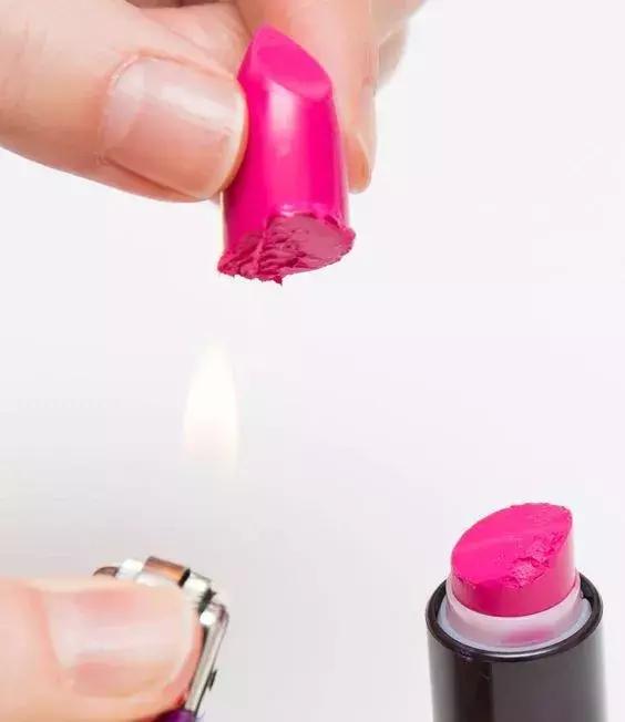 最简单修复断掉的口红,粉底液和口红断了该怎么修复