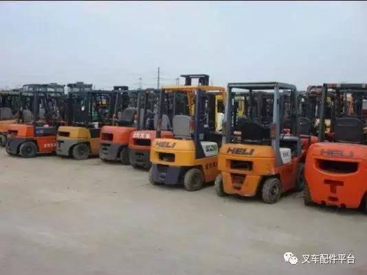 叉车怎么快速定位,开叉车怎么掌握方向