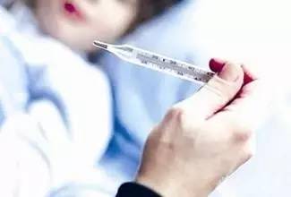 小孩如果误吞了一点水银怎么办,幼儿误吃水银多长时间会好