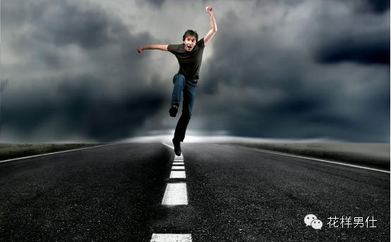 潮流就是在穿搭中感受自我,潮流运动的衣服穿搭