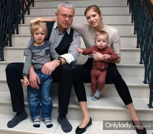 从小太妹到高考状元,从小太妹转型乖乖女完整版