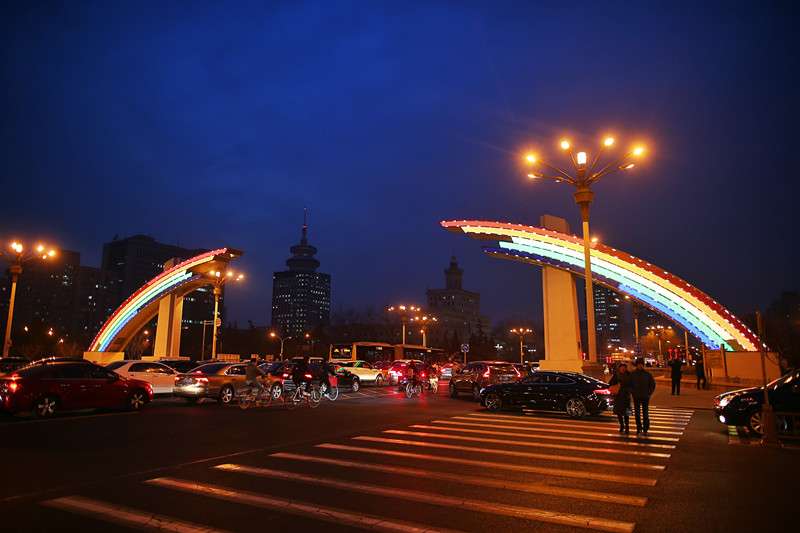 长安街新版彩虹门初步建成图片,北京长安街彩虹门