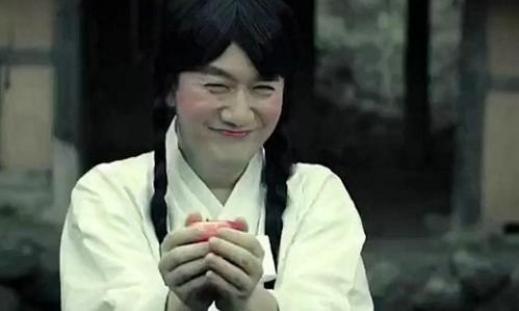 璐璐搞笑同盟“之”104期：悟空，打死这蜘蛛！神曲小苹果的威力