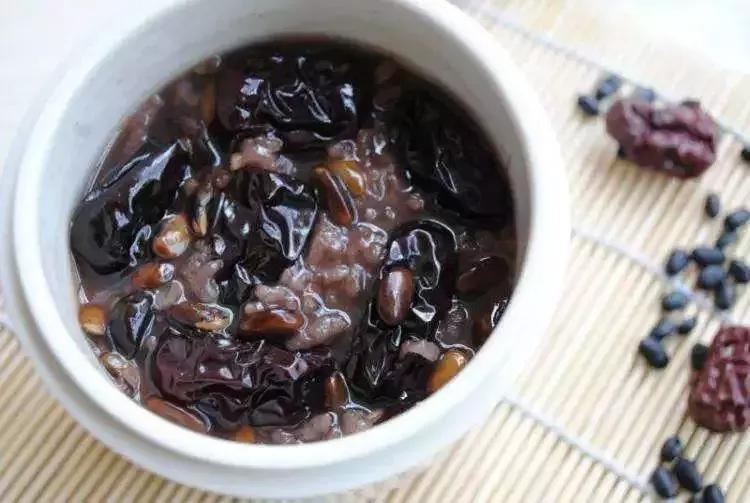 痛经吃什么最好？中医师亲授答案！不要再抱着红糖水不放了