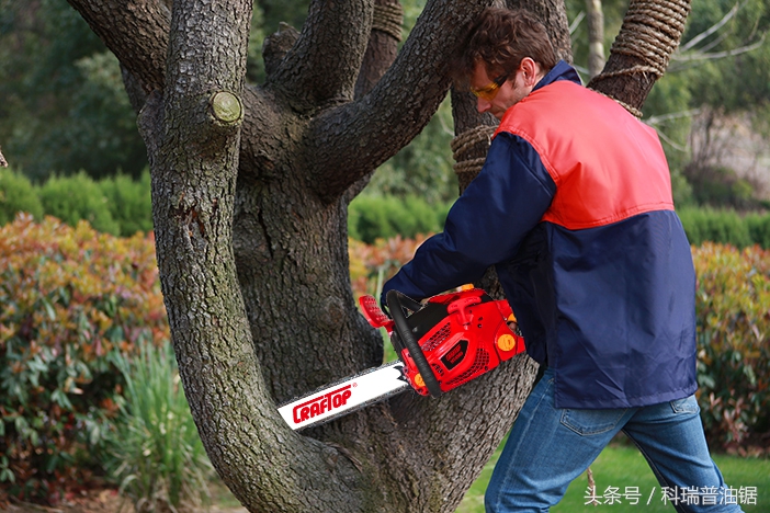 油锯烧油很大怎么调整,油锯闷油最快解决方法