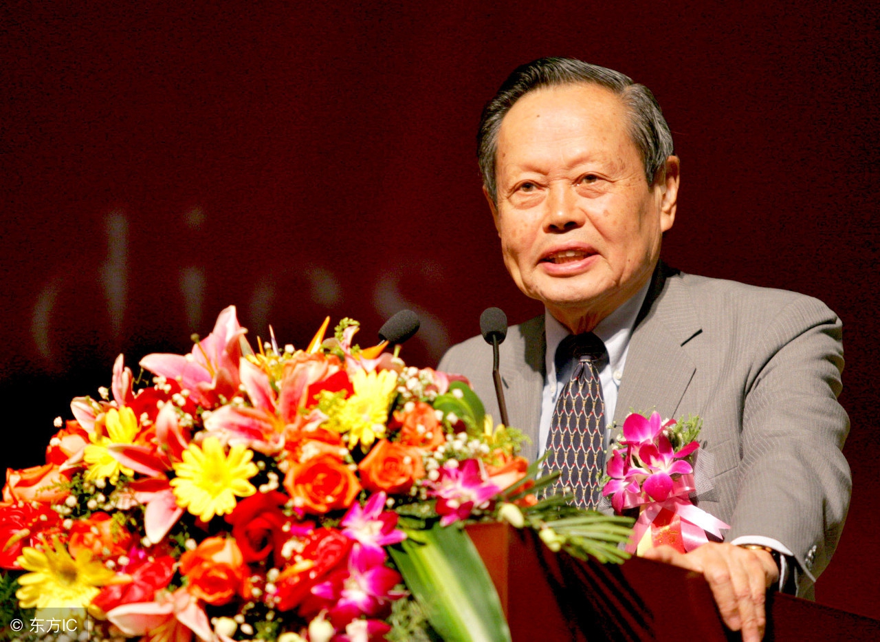 我们怎么评价钱学森,科学家杨振宁为中国做了哪些贡献