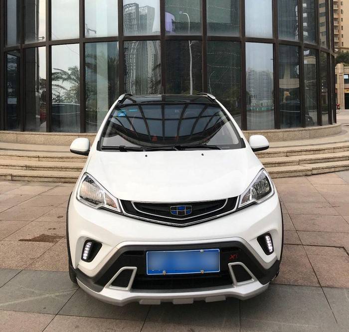 毕业两年买二手车还是新车,毕业两年内买车合适吗