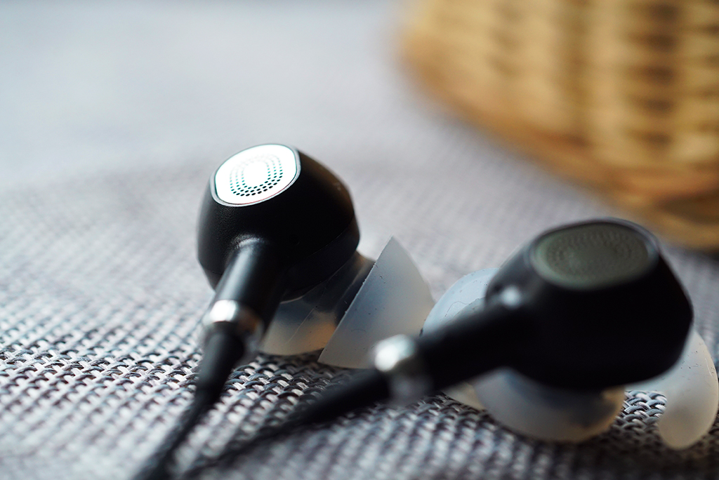 ovc耳机评测视频,华米ov哪家耳机降噪好