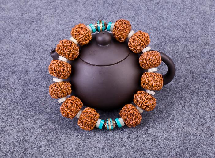 贵到离谱的手串,再贵的首饰也抵不过