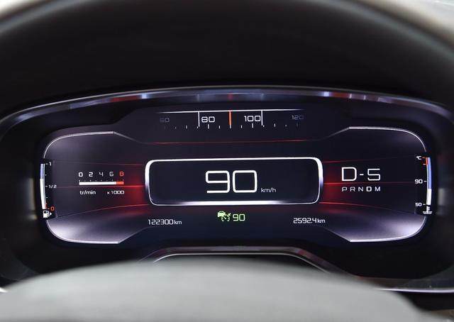 悲凉！曾和宝马5系同级，60万提车还要加价，如今18万还是没人理