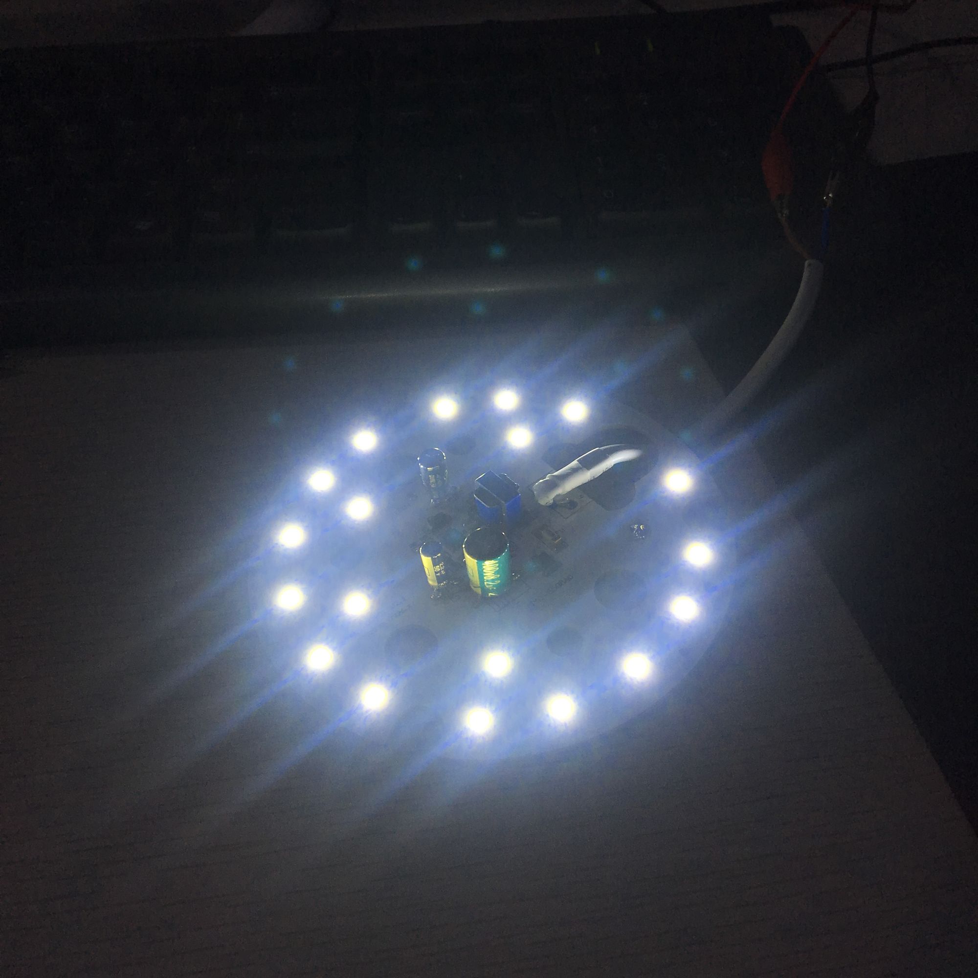 220vled好的灯泡不亮怎样修,220vled灯不通电微亮