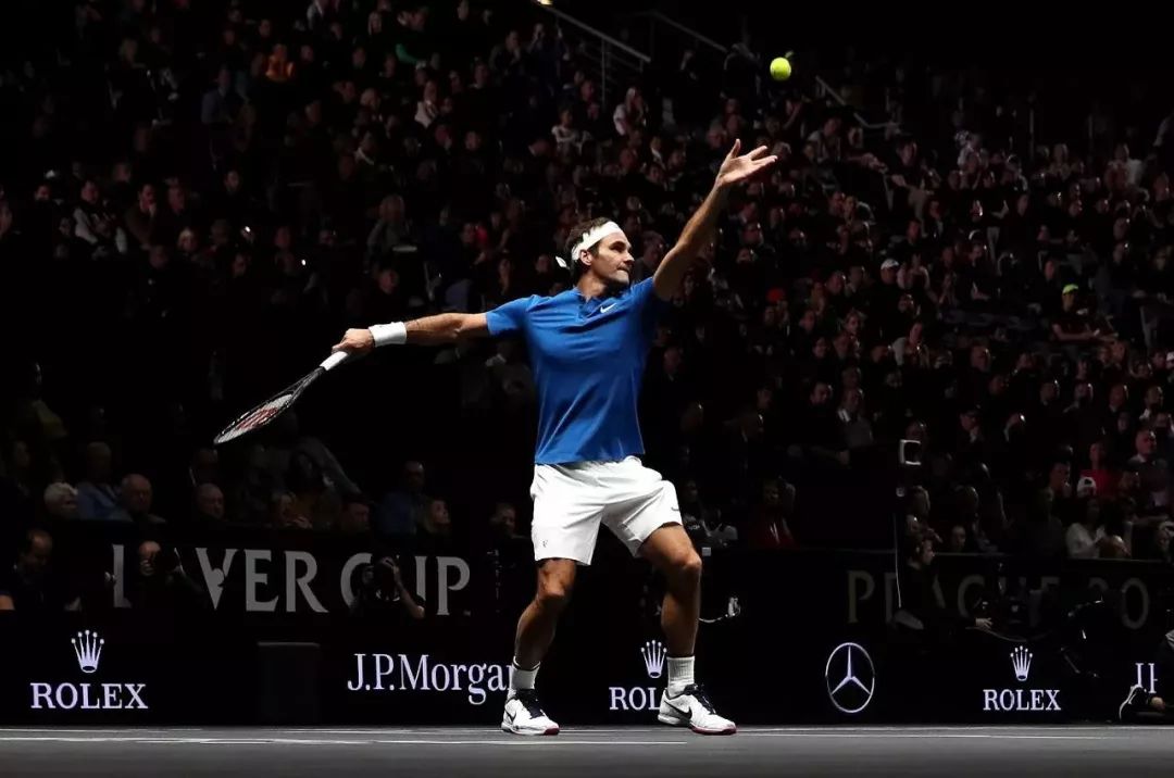 网球技术常见问题,横板勾手发球常见错误