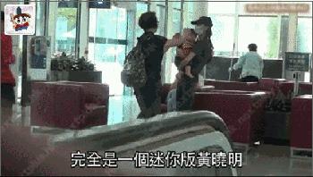 baby装蜡像,baby假装蜡像邓超