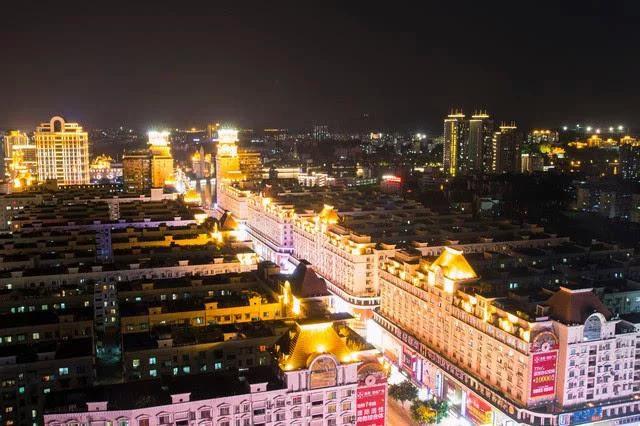 利嘉集团福州开发,福州利嘉中亭街商业管理有限公司