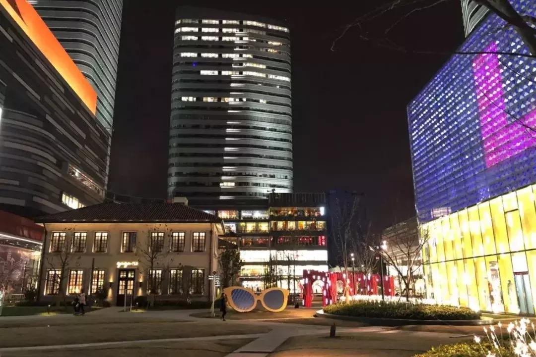 魔都值得去的商场,上海最近商场打折力度大的地方