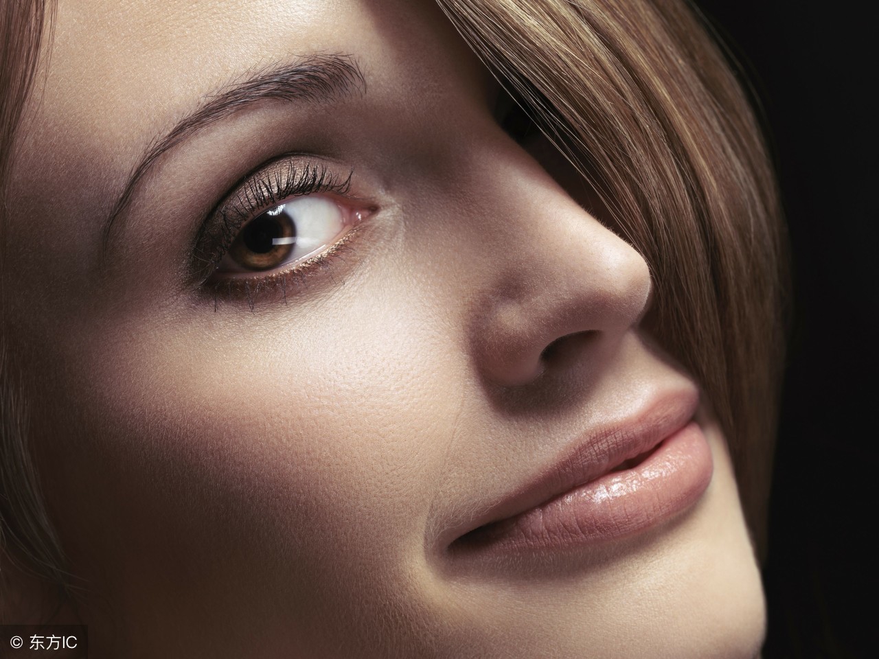 眼睛总是流泪是怎么回事怎么办,眼睛流泪是怎么回事怎么缓解