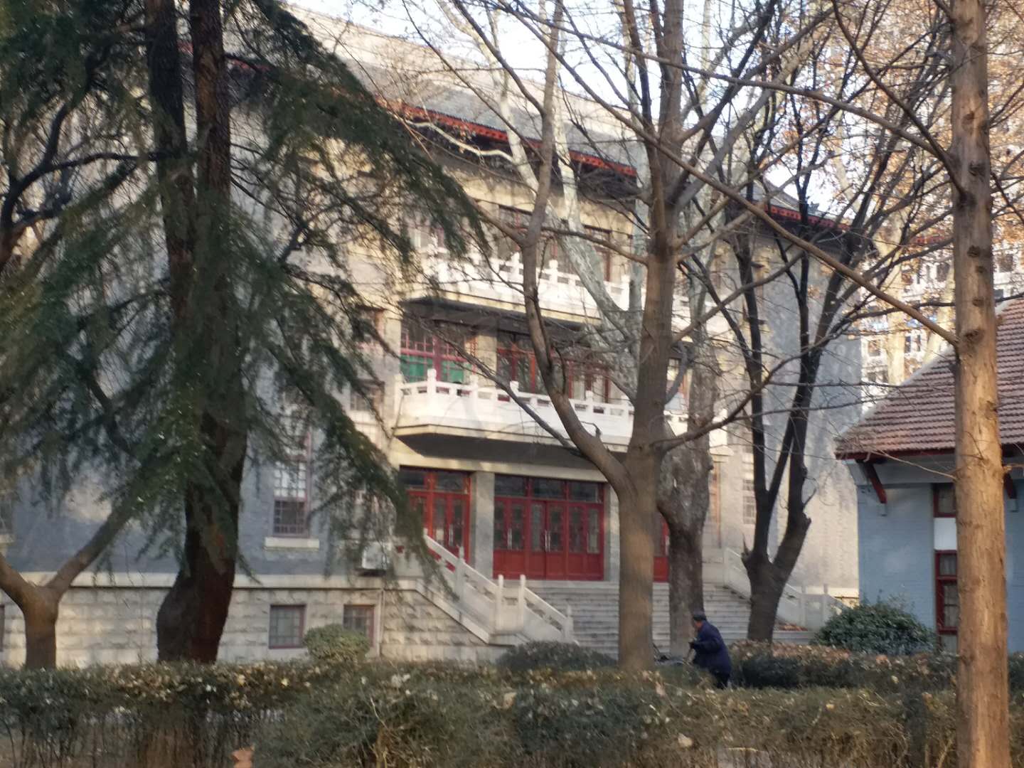 齐鲁医学院简介山东医科大学,山东大学齐鲁医学院老建筑