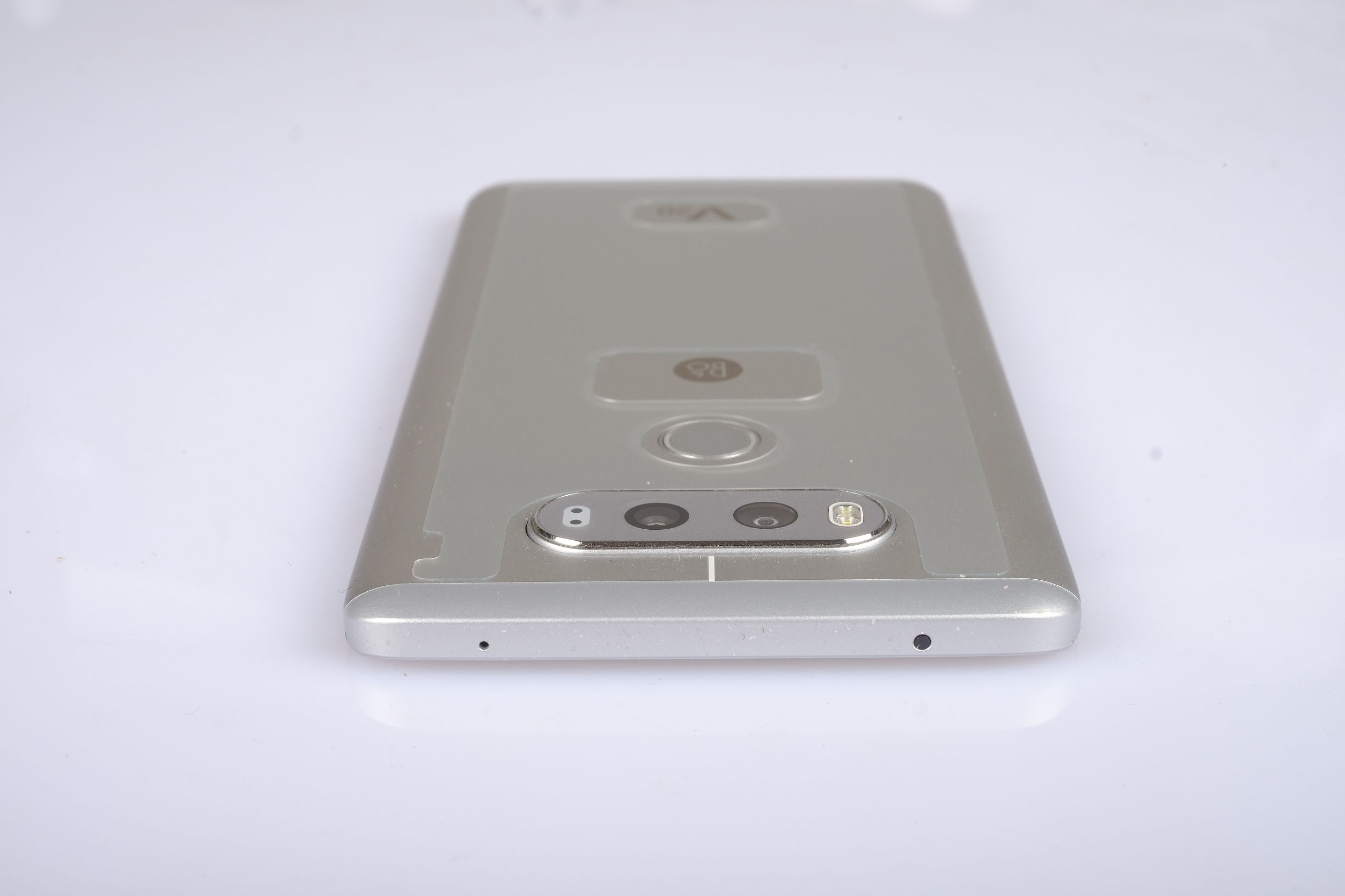 lgv20屏幕,lgv20视频手机评测