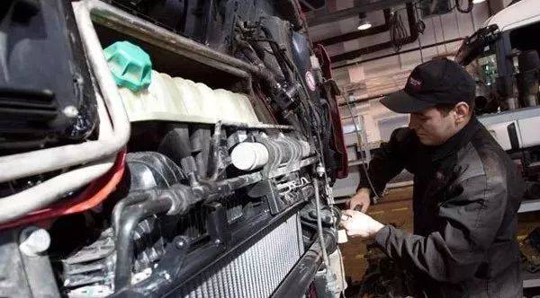 发动机冻伤怎么维修,发动机冻坏了多久修复