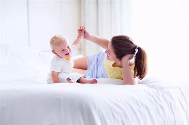 带宝宝出门旅行，住酒店这几点一定要关注！