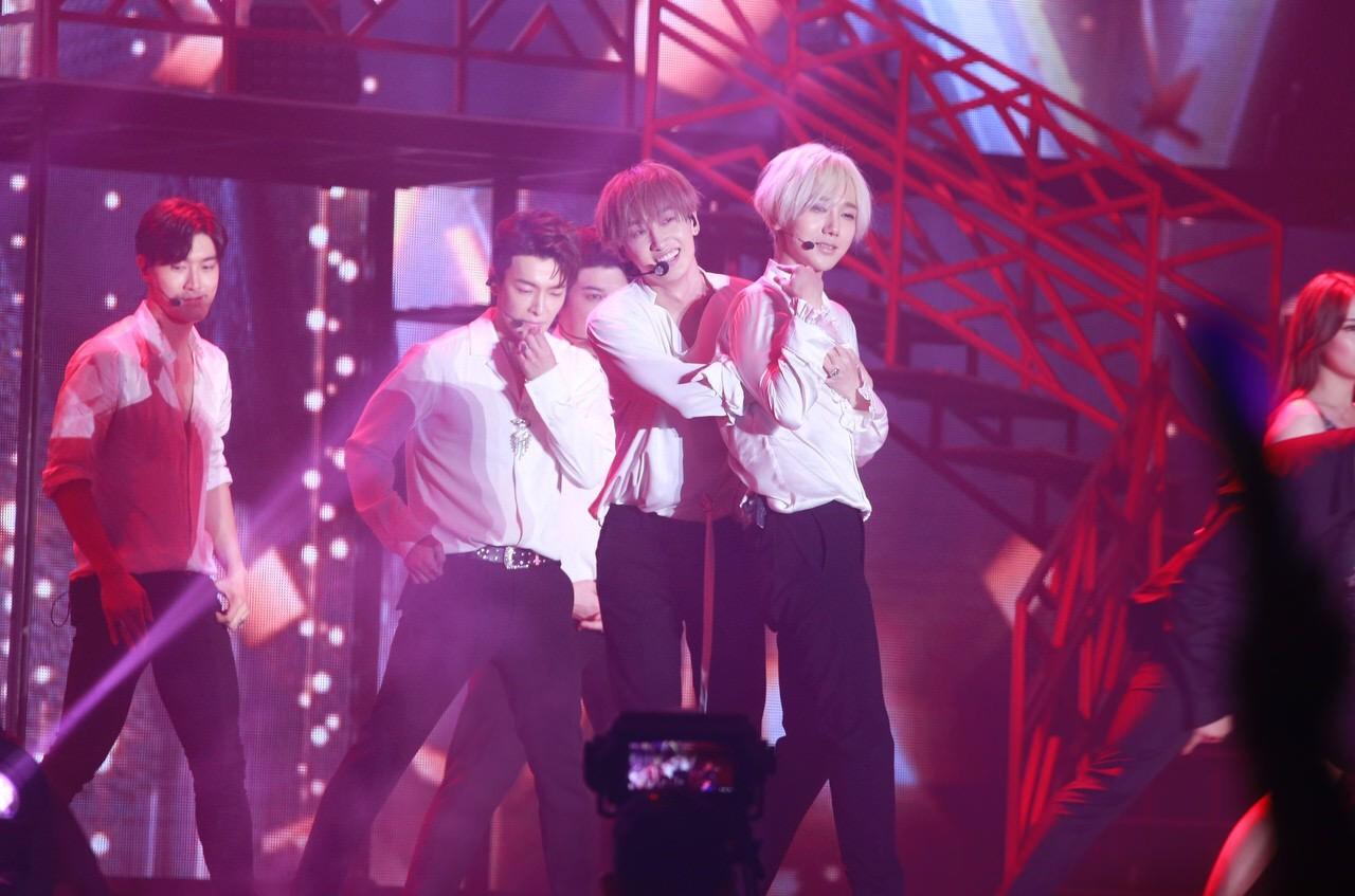 SuperJunior香港演唱会，东海用粤语向歌迷撒娇