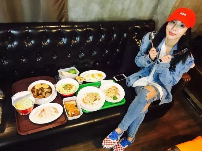 vans明星款,vans本身就很火