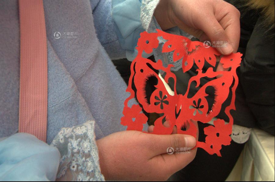 男子做糖画30多年作品常被人高价购买收藏