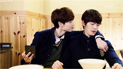 同性恋文合集：我不在乎世俗的眼光，只愿你能正大光明的牵我的手