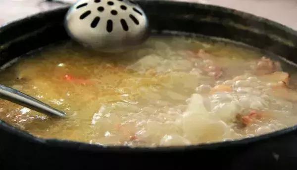 来自西藏墨脱的石锅鸡,西藏墨脱特色石锅