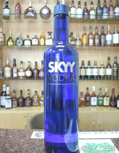 鸡尾酒的特点有哪些你了解吗,调制鸡尾酒一般需要什么原料